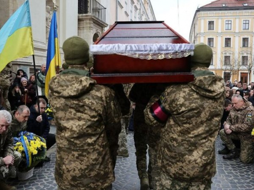 Загиблого бердянця поховали у Львові на Личаківському кладовищі