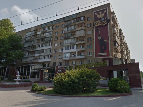 Архівне фото розважального центру на вулиці Поштовій у Запоріжжі з Google maps