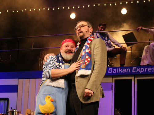 "Ми взяли п'єсу, яка дуже популярна в Європі": у запорізькому театрі покажуть комедію про кохання на трьох