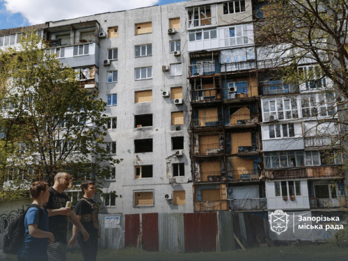 Багатоповерхівка на вулиці Чарівній у Запоріжжі, зруйнована російським обстрілом