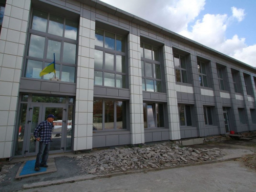 Вкрали мільйони: що відбувається з реконструкцією ШВСМ у Запоріжжі
