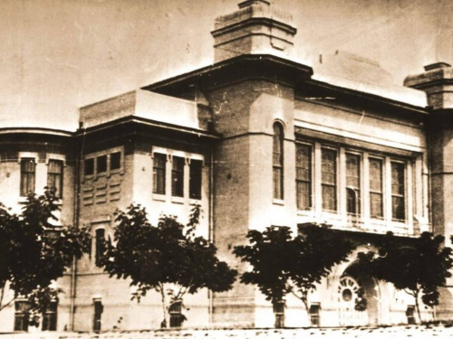 У стилі модерн - як у Запоріжжі виглядала чоловіча гімназія, збудована понад сто років тому (фото)