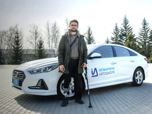 Запорізькі ветерани з інвалідністю та їхні рідні можуть навчитися водити авто безкоштовно - як подати заявку