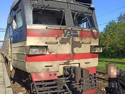 На Запоріжжі російський дрон атакував приміський поїзд, фото: АТ "Укрзалізниця"
