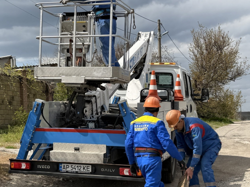Відновлювальні роботи в Запорізькому районі. Фото: Запоріжжяобленерго