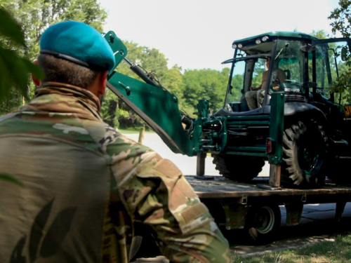 Метінвест передав морським піхотинцям техніки на три мільйони гривень