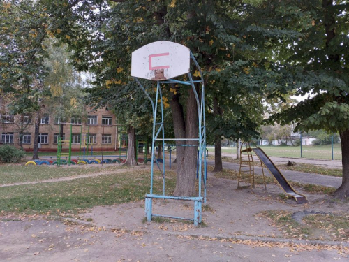 Отримав підозру - мешканець Запоріжжя скоїв розпусні дії щодо школярки просто на шкільному майданчику