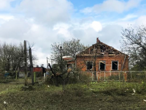 Вижили дивом: будинок пенсіонерів із Запорізької області чотири рази ставав мішенню для російських снарядів - відео