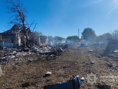 Майже пів тисячі ударів за добу - в Оріхові поранені чоловік та жінка (фото)