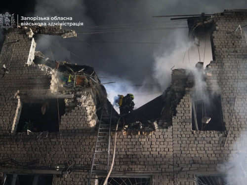У Запоріжжі борються за життя літньої жінки, яка постраждала внаслідок атаки дронів - що кажуть медики (відео)