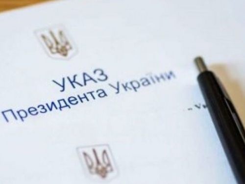 Відомі медики Запорізької області до свого свята удостоєні почесних звань та державних нагород