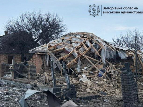 Антирекорд обстрілів: росіяни вдарили по Запорізькому району — поранені двоє чоловіків (фото, відео)