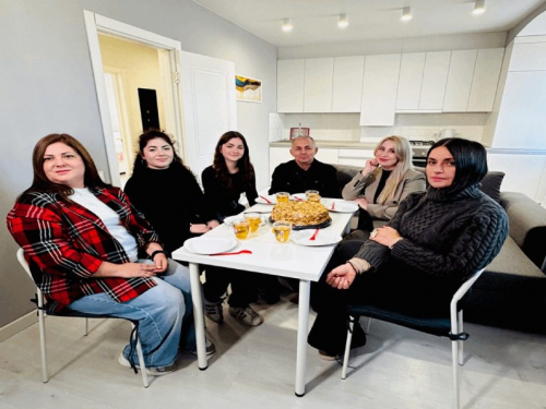 Оборонець Маріуполя Микола Куркурін отримав ключі від власної квартири за програмою «Вдома»