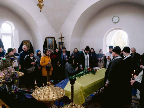 Загиблого добровольця з Енергодара, якого вважали безвісти зниклим, поховали на сході Київської області