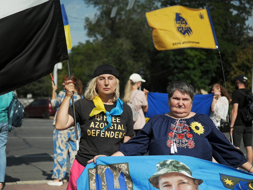 Від акцій підтримки до гіркої втрати - у Запоріжжі попрощаються із загиблим Героєм, мама якого не припиняла боротися за сина (фото)