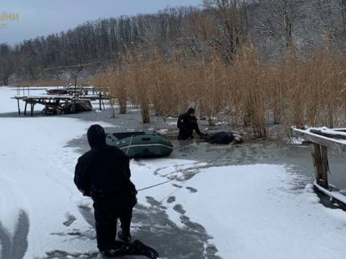 Вмерз у кригу: у Запорізькій області в затоці Дніпра виявили труп