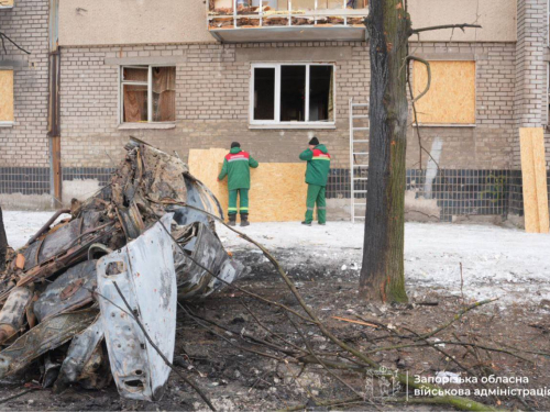 Росіяни атакували Запоріжжя в новорічну ніч — першочергові роботи з ліквідації наслідків удару завершені (фото)