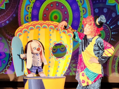 Казки для наймолодших глядачів - що запорізький театр ляльок покаже у лютому