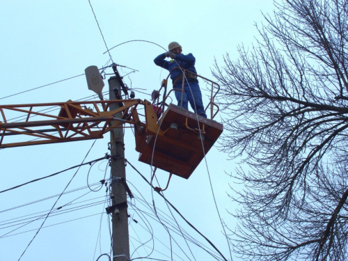 Після негоди на Запоріжжі тисячі людей залишилися без світла