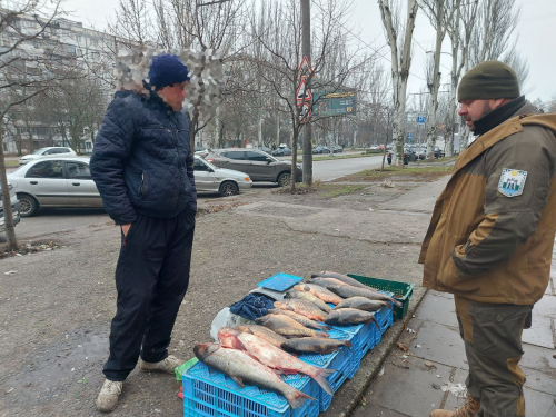 У Запоріжжі в посиленому режимі перевіряють місця продажу риби – подробиці