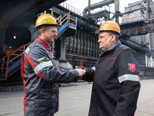 Група Метінвест оголосила про підвищення заробітних плат працівникам українських підприємств.