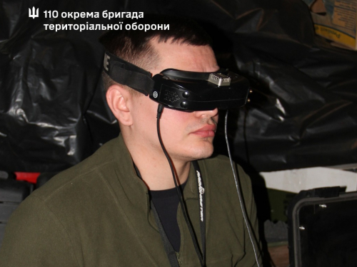 Б'є окупантів на рекордних відстанях - як запоріжець із позивним "Fix" став майстерним оператором FPV-дронів (фото)