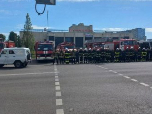 В Енергодарі окупанти застосували силу до рятувальників, що вимагають звільнення керівника