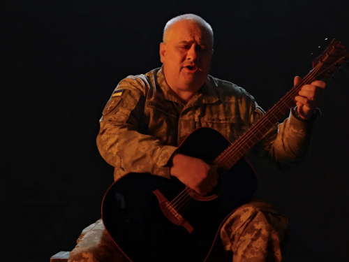 У Запоріжжі  відбувся особливий творчий вечір «Музика незламних сердець» для ветеранів та їхніх родин, фото міськради
