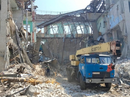 Ворог вдарив по Оріхову авіабомбою - наслідки, фото