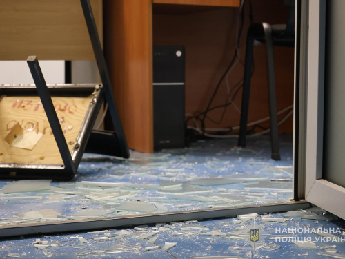 Зайшов у кабінет до лікаря та напав з ножем – у запорізькій лікарні затримали агресивного чоловіка