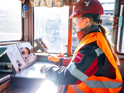 Стартові можливості: на Запоріжсталі діють програми підтримки молоді