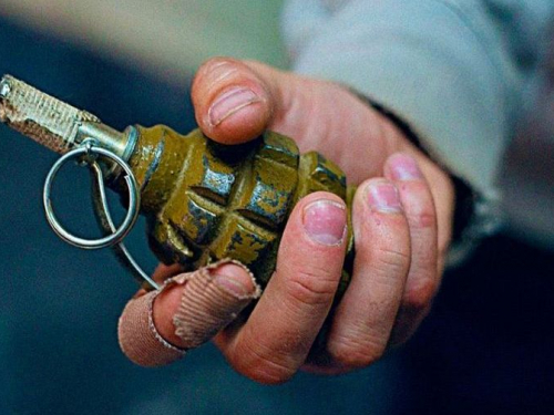 У Запорізькій області двір колаборантки закидали гранатами — зрадниця в лікарні