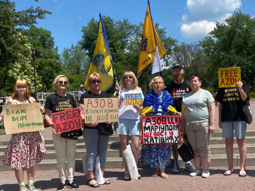 Акція на підтримку військовополонених у Запоріжжі. Фото: Стелла орел