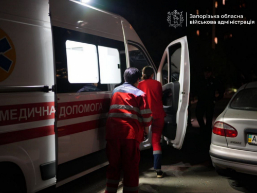  Оперували всю ніч - запорізькі лікарі рятують поранених внаслідок російської атаки дітей (відео)