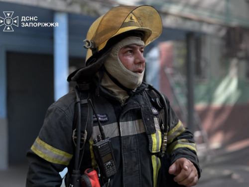 Рятує людей під час обстрілів: історія запорізького вогнеборця Таїра Сарани, фото ДСНС України