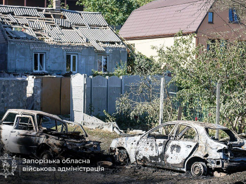 Росіяни двічі атакували прифронтове Приморське дронами – поранені працівники Укрпошти та місцевий мешканець