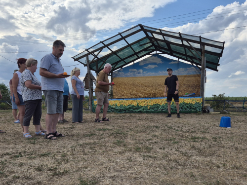Ретрит для ветеранів - захисники та їхні родини пройшли фізичну й арттерапевтичну реабілітацію під Запоріжжям