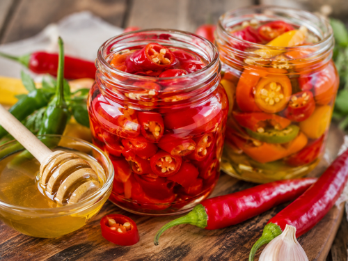 Маринований гострий перець на зиму: два рецепти