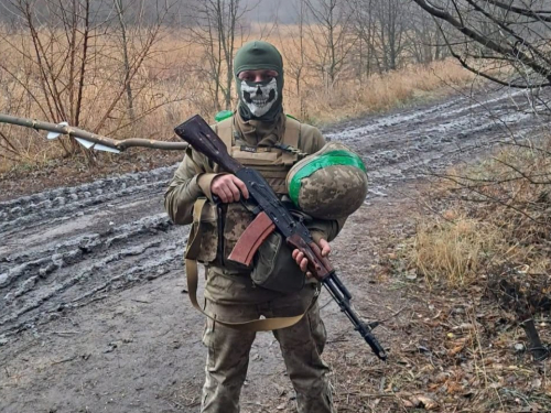Роман Рудков пройшов піхотні бої на Донеччині, а після демобілізації знову став на варті критичної інфраструктури у Запоріжжі