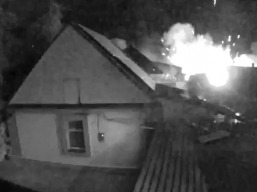 "Нарахували тридцять два взриви" - вночі армія рф накрила "Ураганом" громаду на Запоріжжі (відео)