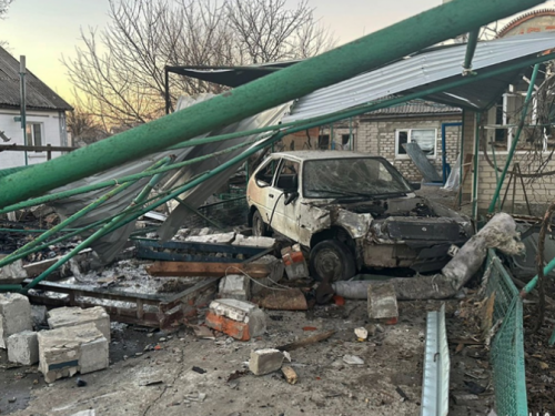 Потрощені будинки та автівки: росіяни рівняють із землею населені пункти Запорізької області