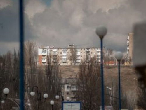 В окупованому Бердянську російські військові перевдягаються у цивільне та перевіряють людей