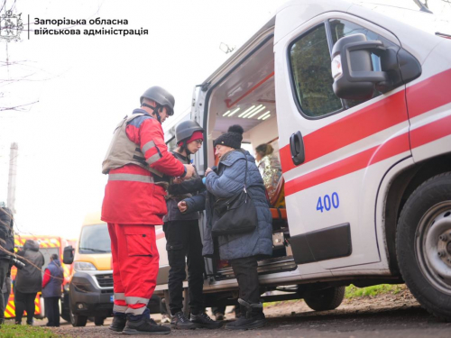 Ворог атакував Запоріжжя: є поранені, пошкоджені житлові будинки (фото)