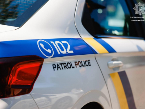 Загубив свої документи під час втечі: у Запоріжжі патрульні затримали горе-грабіжника (фото)