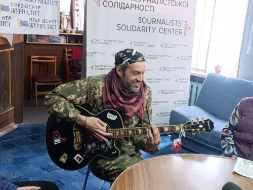 "Ні разу не джентельмен" - на Хортиці покажуть моновиставу про війну та самоіронію