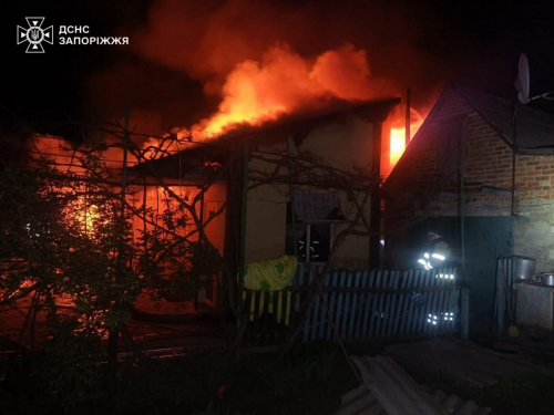 У Запорізькому районі внаслідок обстрілів загинула жінка, є поранені