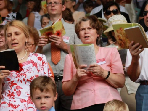 У Бердянську окупанти визнали одну з релігійних організацій сектою і оголосили в розшук її прихожан