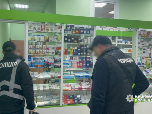 У Запорізькій області викрили схему незаконного ввезення та реалізації незареєстрованих лікарських засобів, зокрема препаратів для лікування онкохворих. 