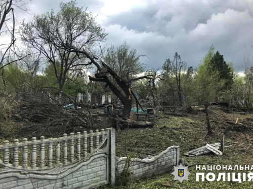 Росіяни обстріляли з авіації кладовище в Запорізькій області - фото