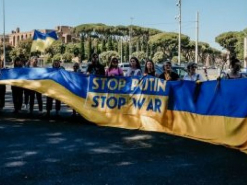 Запоріжанка в Римі брала участь у мітингу під штаб-квартирою організації, яка бореться з голодом